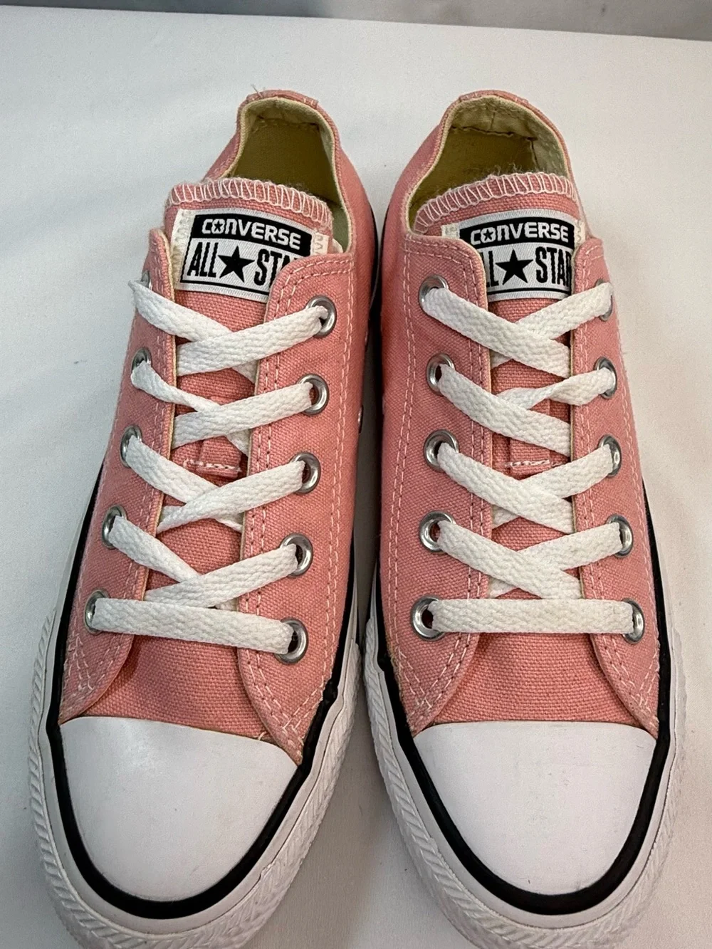 Converse All Star Low Top Sneakers Women’s 5/Men’s 3 (Salmon) Pink Canvas NWOT